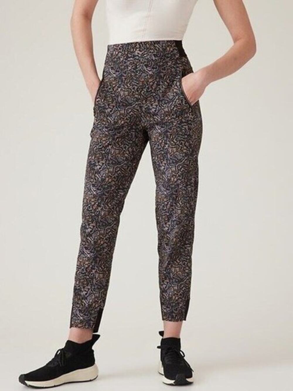 Athleta Trekkie North Tapered Joggers Pants Kinetic Abstract Legging 533655 Sz 2